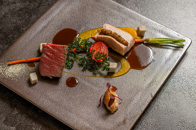 牛フィレ肉 静岡県産遠州豚 舘山寺味噌 赤ワインソース 柑橘と生ハムコンディマン